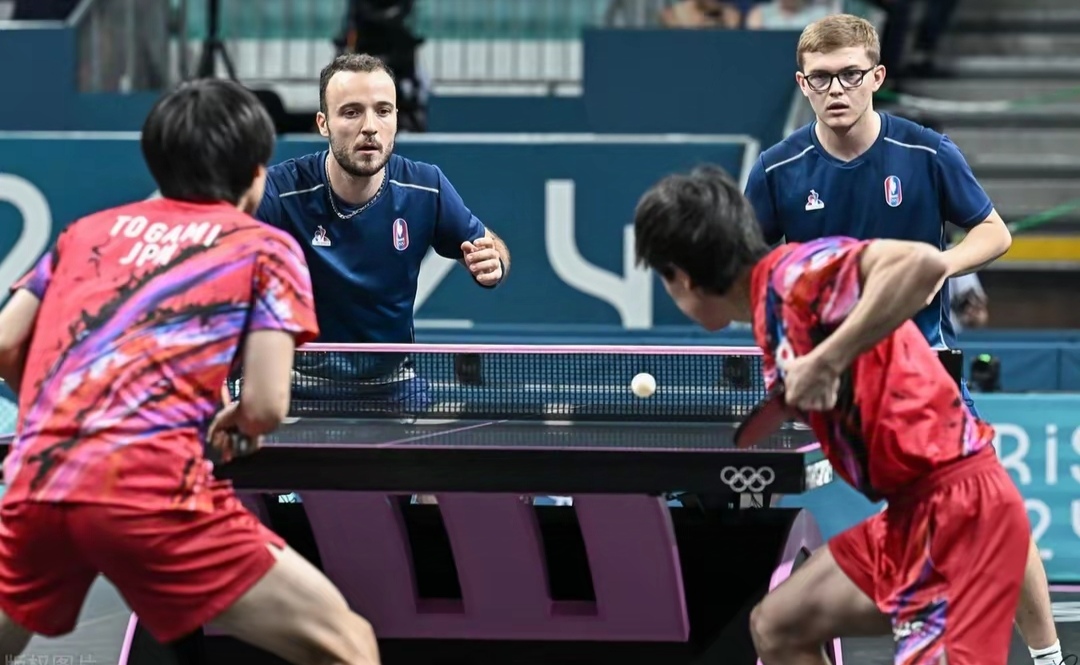 德国队横扫法国队，张本智和高光表现