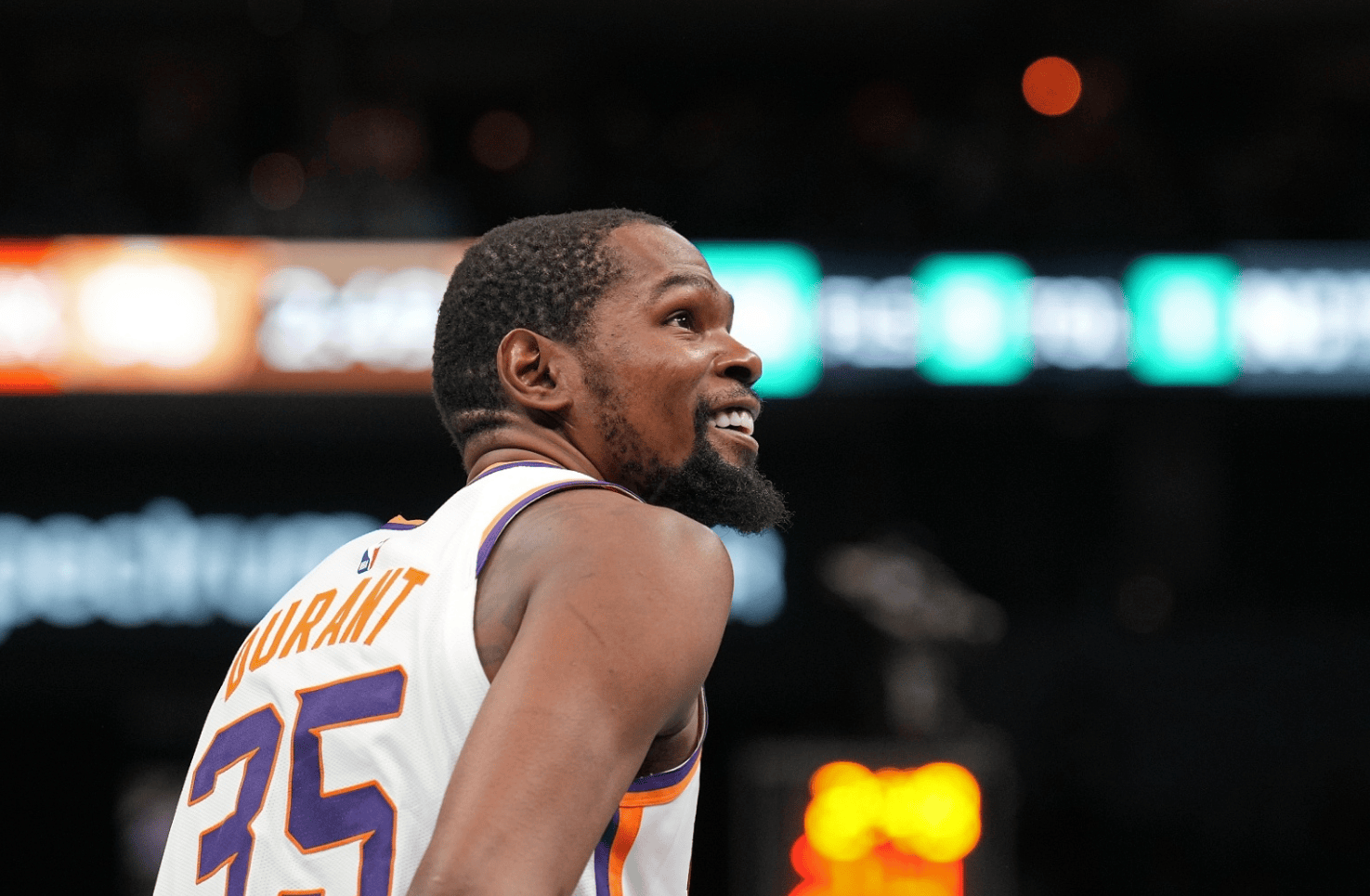 上海队翻盘火箭，范弗利特刷新纪录