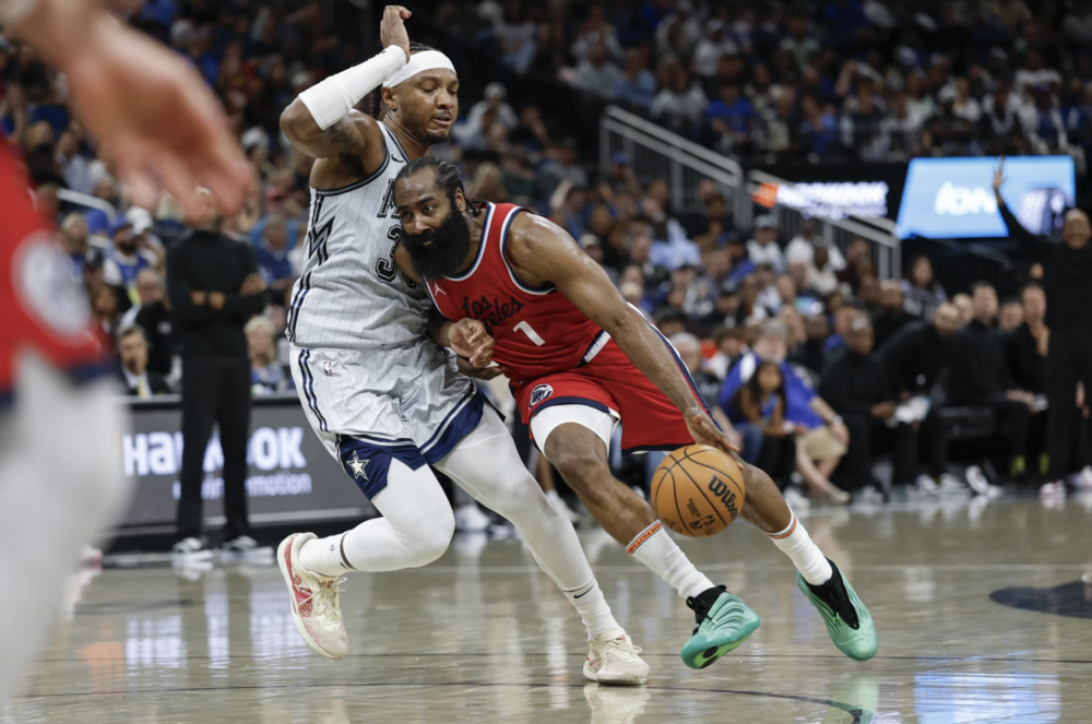 快船横扫魔术，詹姆斯统治全场