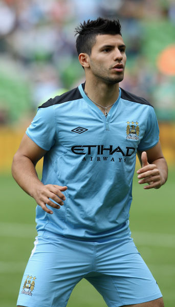 巴西轻取曼城，阿圭罗高光表现