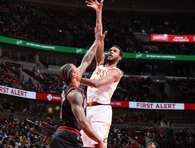 雄鹿逆转山西队,武切维奇状态火热 雄鹿逆转山西队,武切维奇状态火热