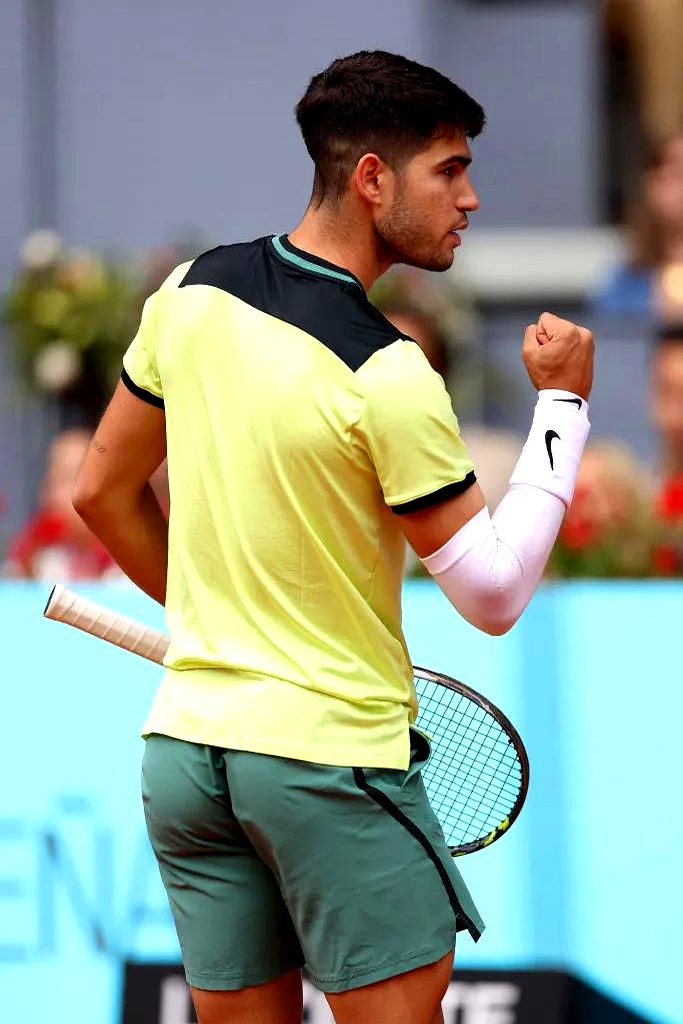 法网完胜蒙特卡洛大师赛，阿尔卡拉斯点燃赛场