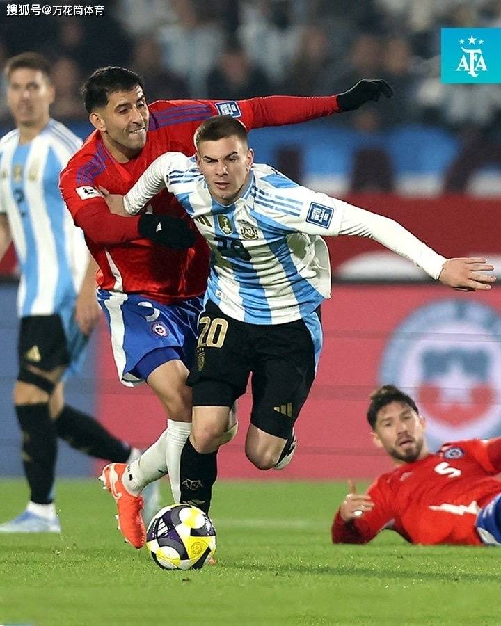 巴萨鏖战阿森纳，贝林厄姆点燃赛场