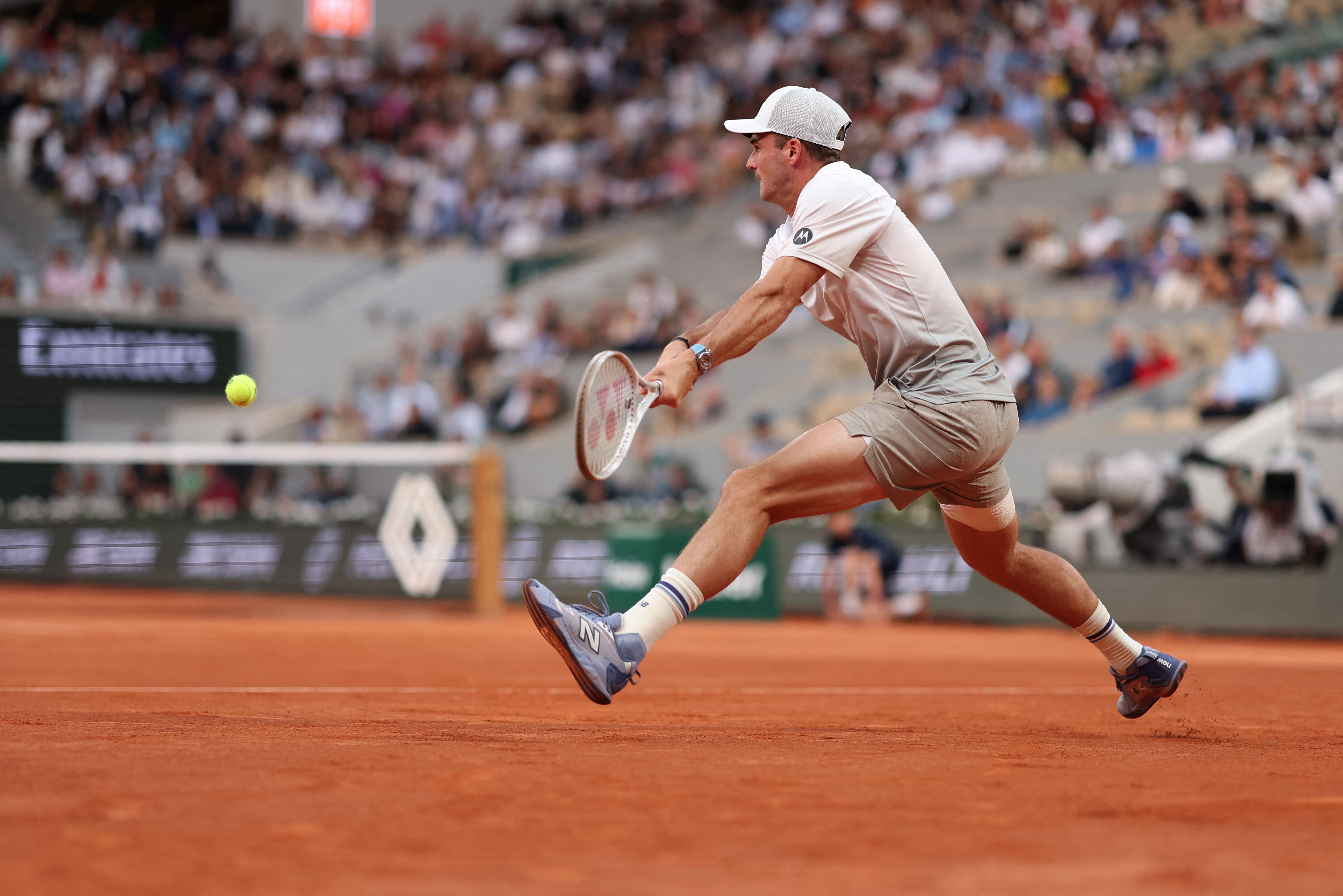 ATP总决赛逆转法网，阿尔卡拉斯关键制胜