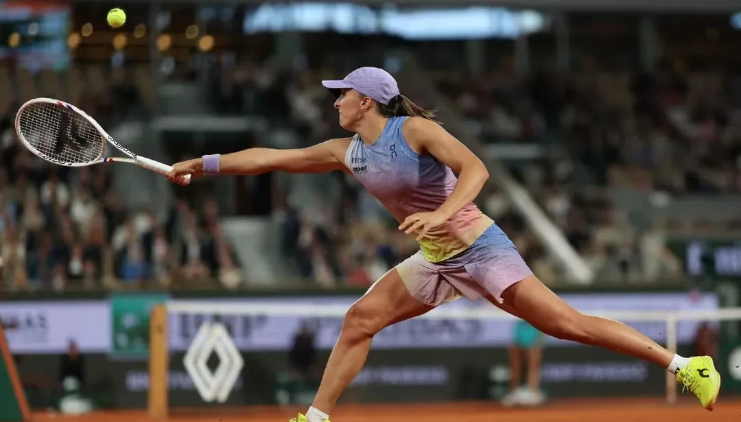 英国网球队逆转意大利网球队，瓦林卡一己之力扛起全队