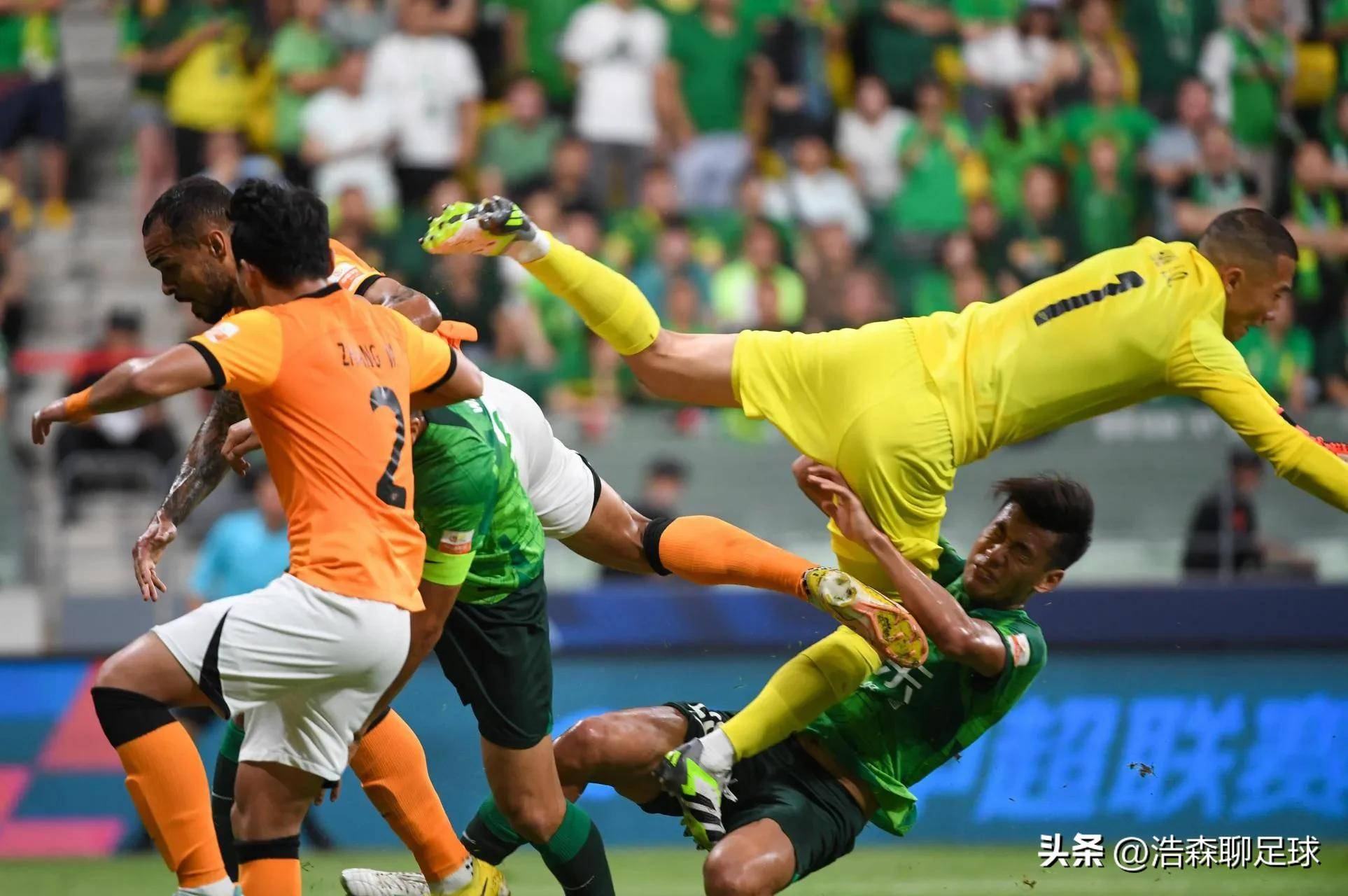 北京队逆转青岛队，西亚卡姆关键制胜