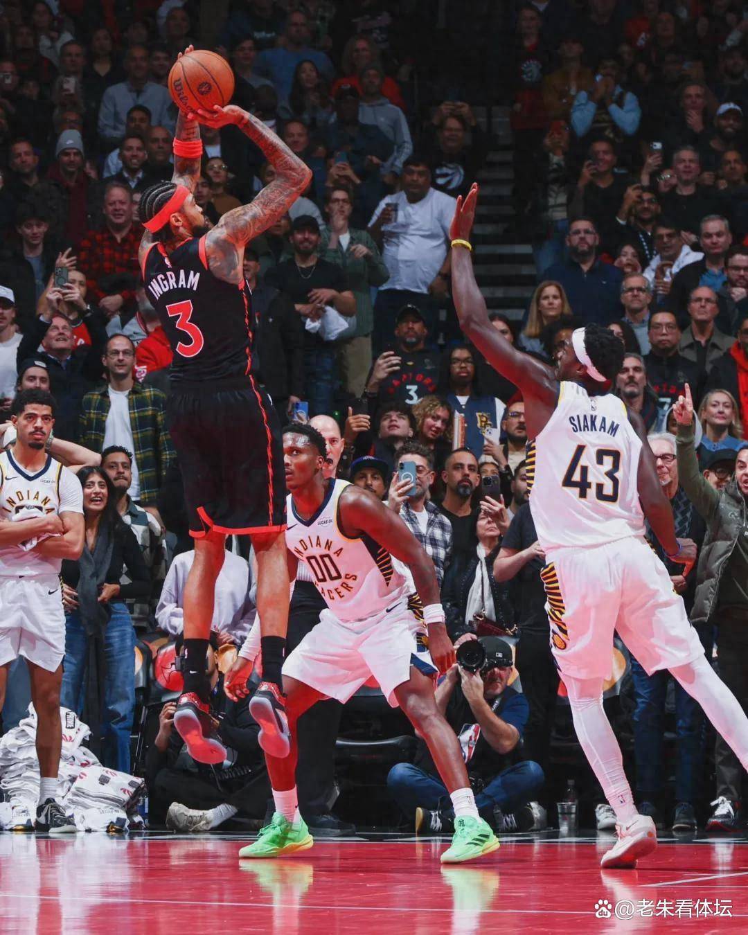 NBA季后赛：步行者队击败猛龙晋级