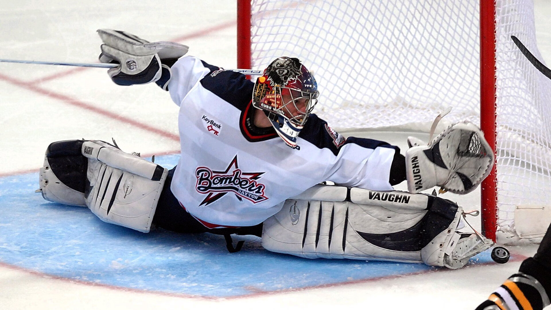 赛道上的心跳，F1新赛季揭幕战之夜，卡拉斯科关键制胜