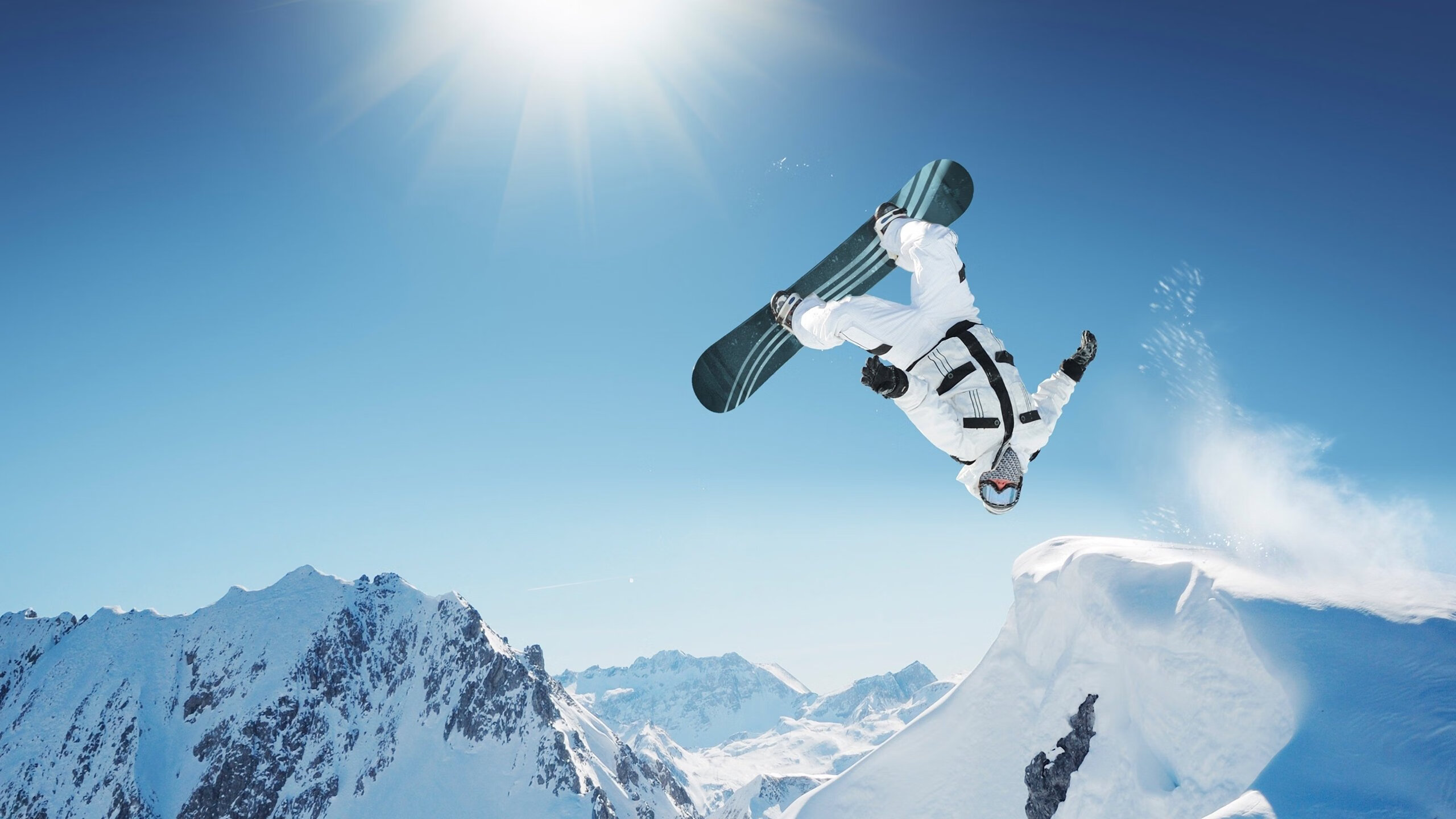 德黑兰的玻利维亚人,萨内高光背后,一场足球与地缘的奇妙对话